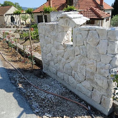 Holiday Home Lazustina Paradise Mihanici المظهر الخارجي الصورة